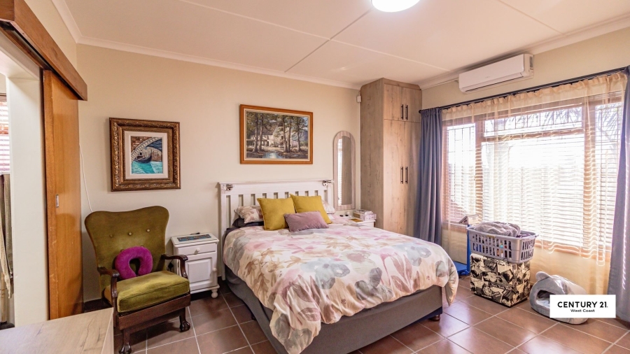 4 Bedroom Property for Sale in Vredenburg Western Cape